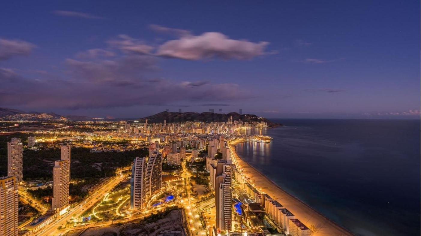 Intempo Luxury Ocean Views Resort Benidorm Bagian luar foto