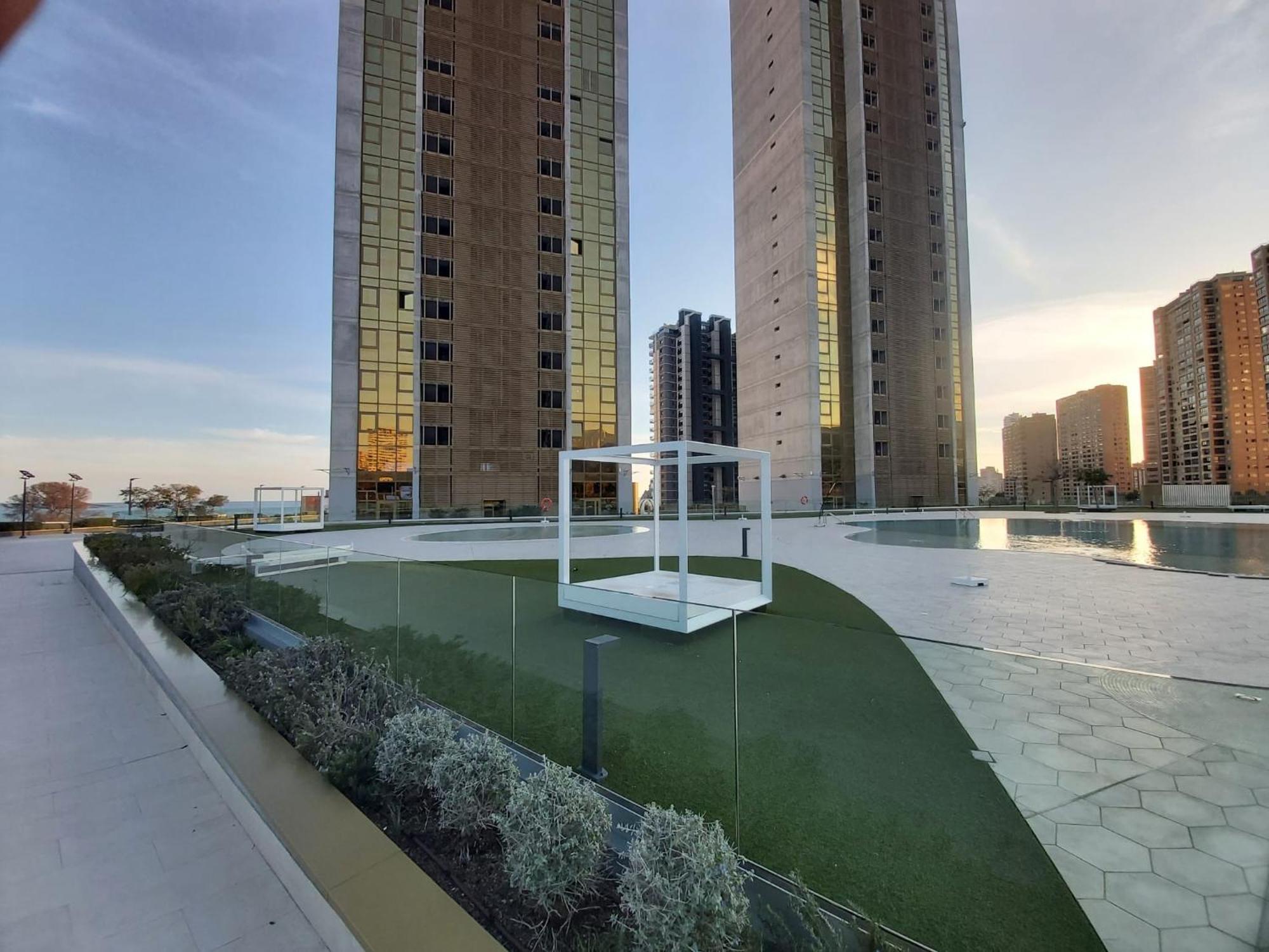 Intempo Luxury Ocean Views Resort Benidorm Bagian luar foto