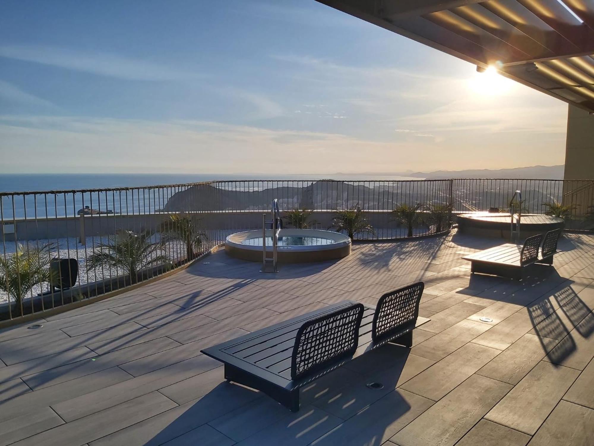 Intempo Luxury Ocean Views Resort Benidorm Bagian luar foto