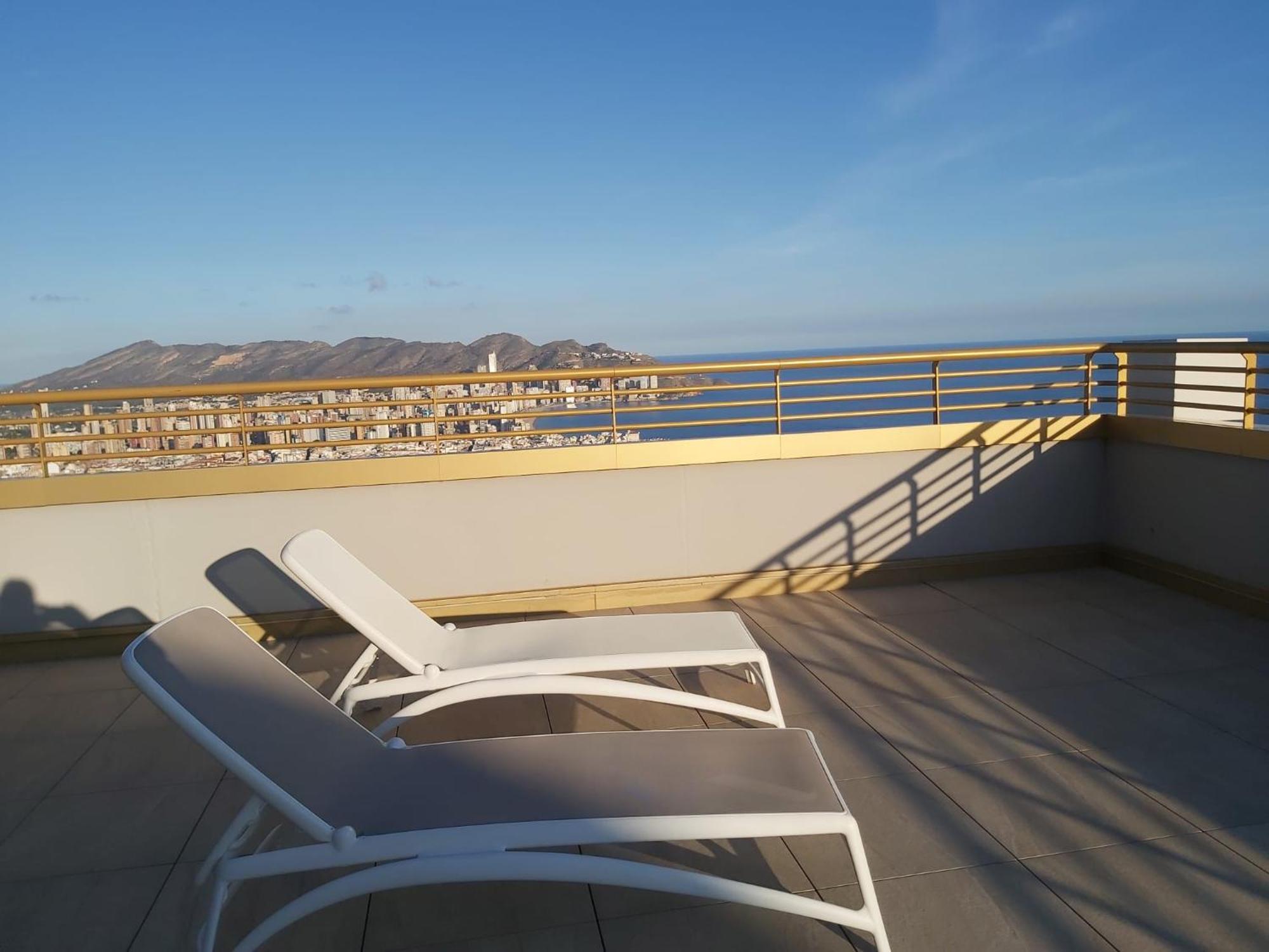 Intempo Luxury Ocean Views Resort Benidorm Bagian luar foto