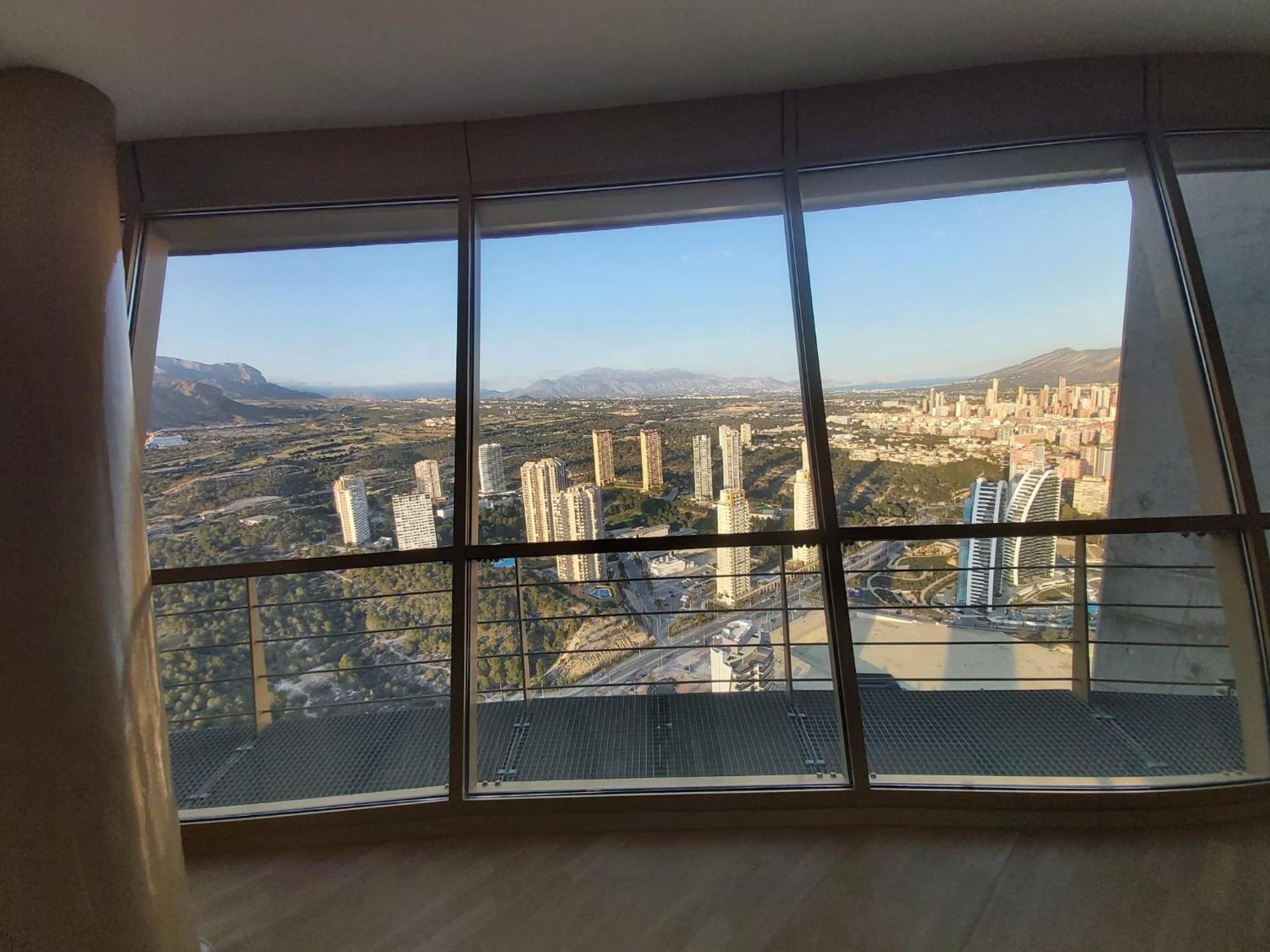 Intempo Luxury Ocean Views Resort Benidorm Bagian luar foto